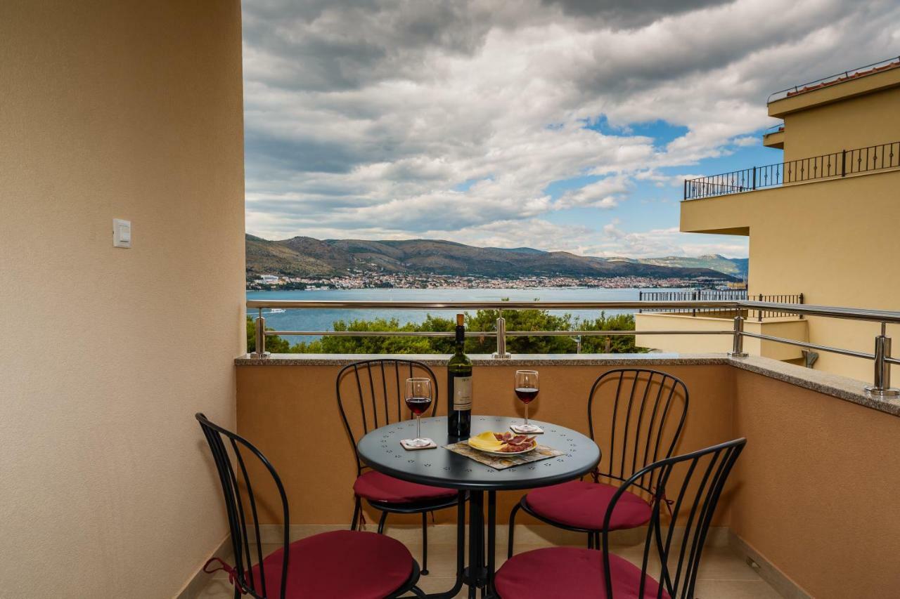 Apartments Mare Trogir Kültér fotó